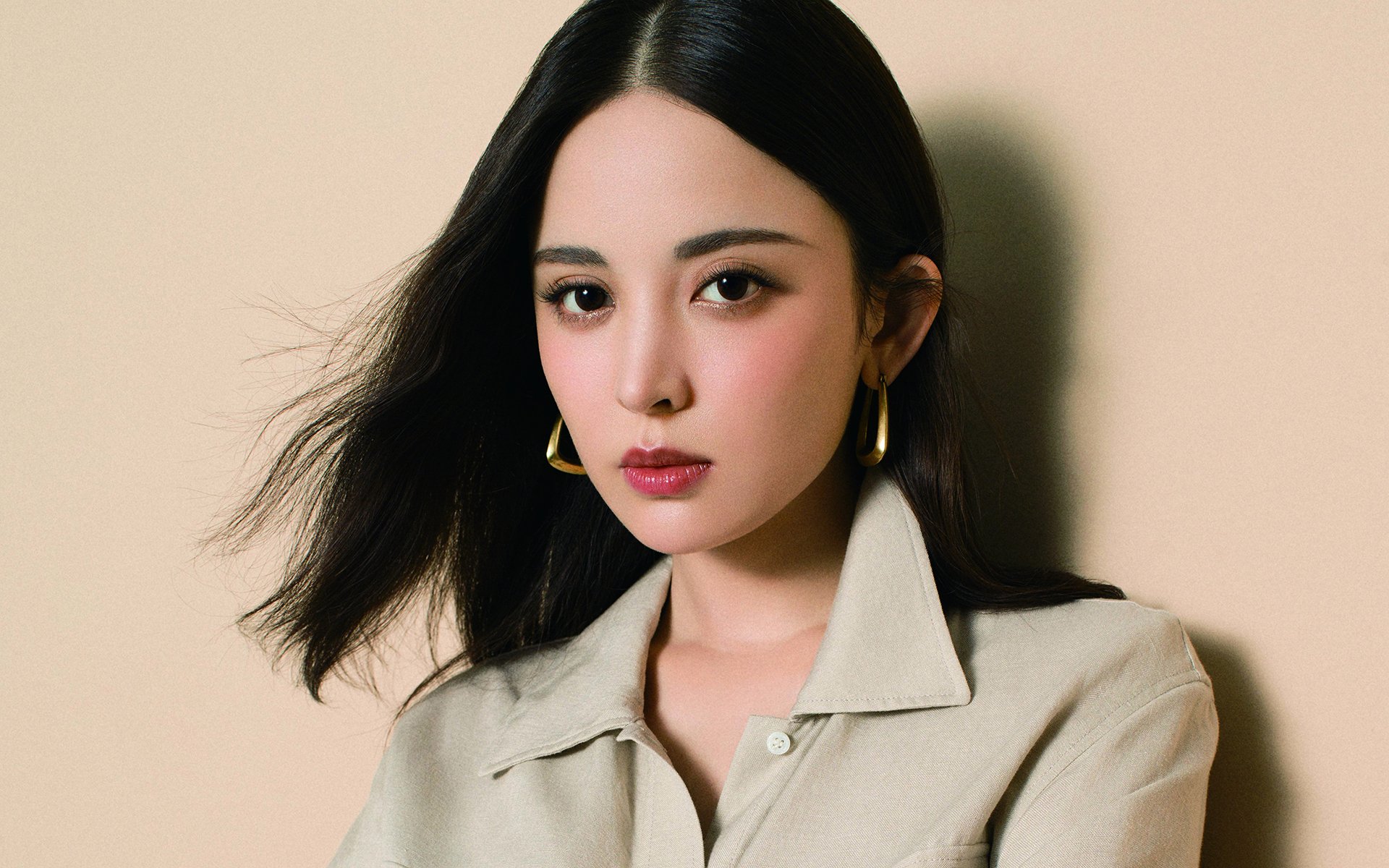 leyu乐鱼官网登录入口-“胜利的喜悦”——夺冠车手的激情瞬间全集，胜利冠军歌曲