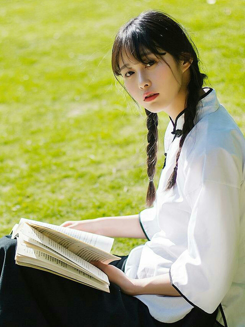 英超终极较量:冠军悬念持续升温,英超争冠