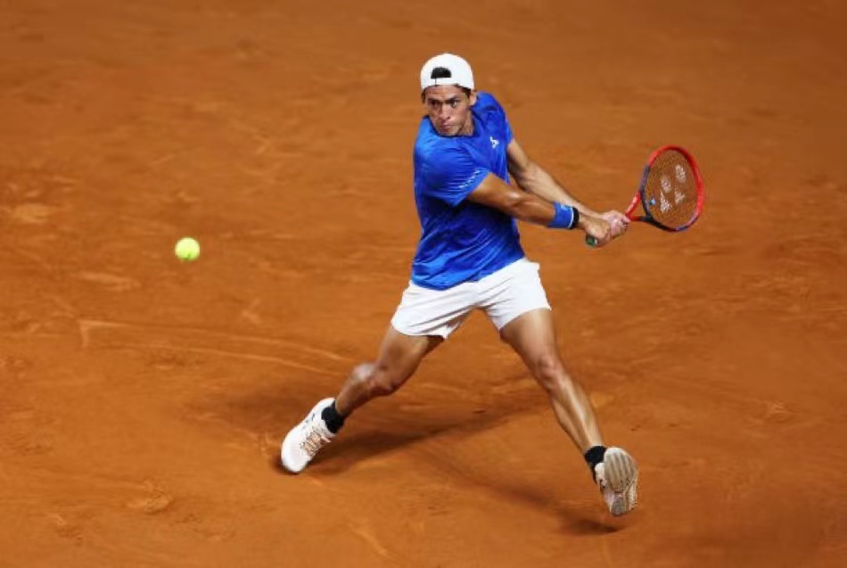 关于"人物特写：职业球员的日常生活与挑战"的信息