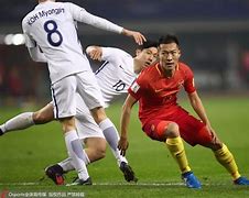 包含"国足集训名单公布，年轻小将闪耀"的词条